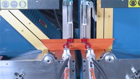 LJG1-550X4200-Ultra-short aluminum profile cutting