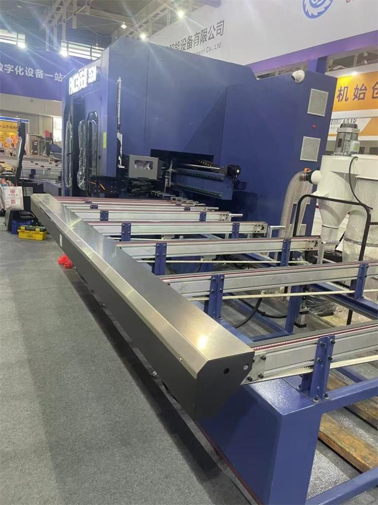 JH Machine KMM S530 Intelligent Aluminum Profile Machining Center High Efficiency Aluminum Window Making Machine 03